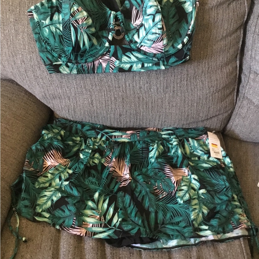 Tropical Leaf Print Bikini Set
